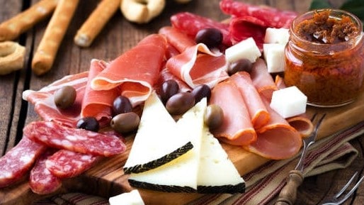 Tagliere di salumi e formaggi italiani