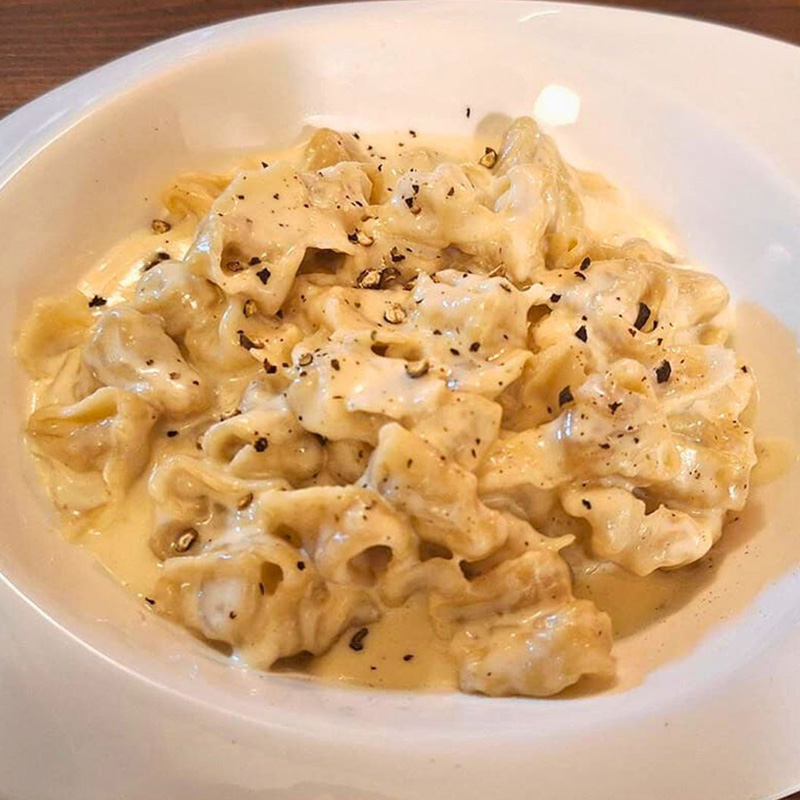 Tortellini alla Bottura in salsa di Parmigiano Reggiano 36 mesi